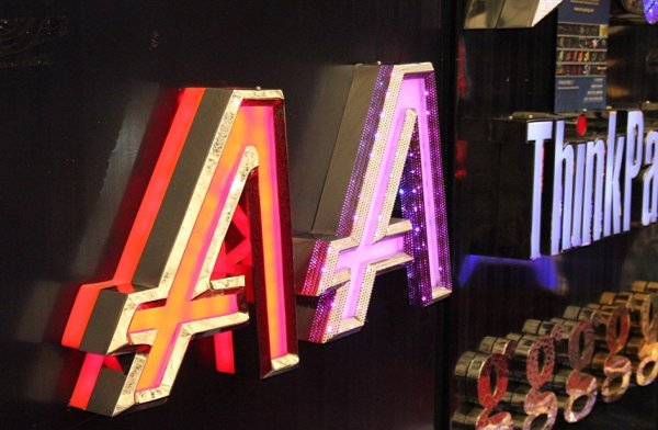 精品雙面發光字